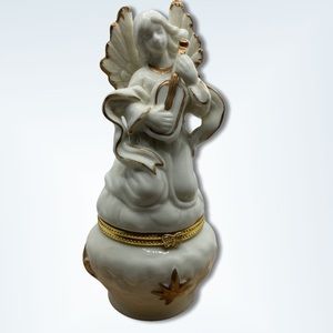 Ceramic angel ring and trinket holder